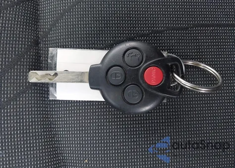 2012 Smart Fortwo Passion z USA, uszkodzony, nr VIN WMEEJ3BA7CK564376